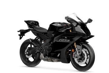 Yamaha R9